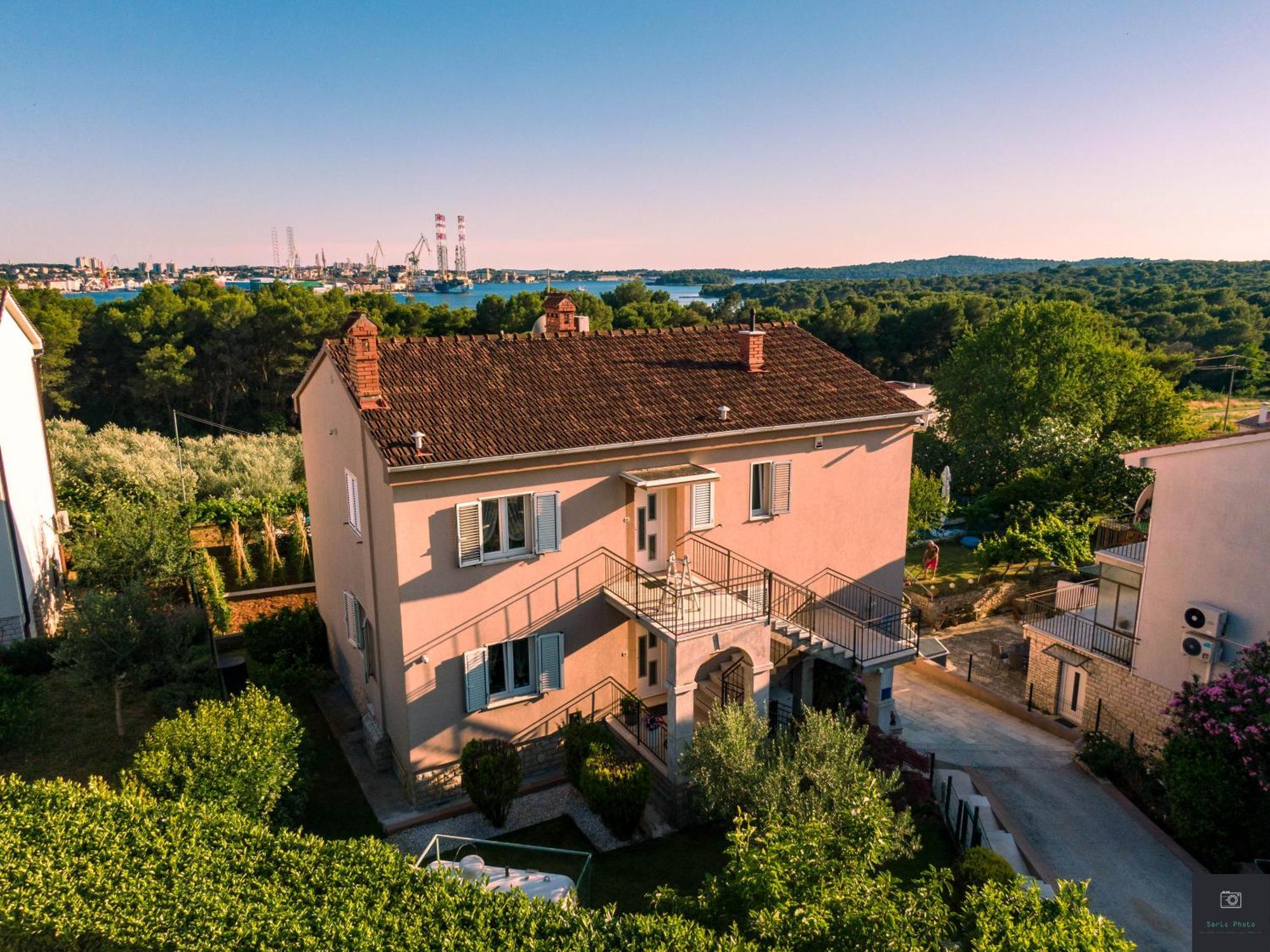 Apartman Nino Pula Extérieur photo
