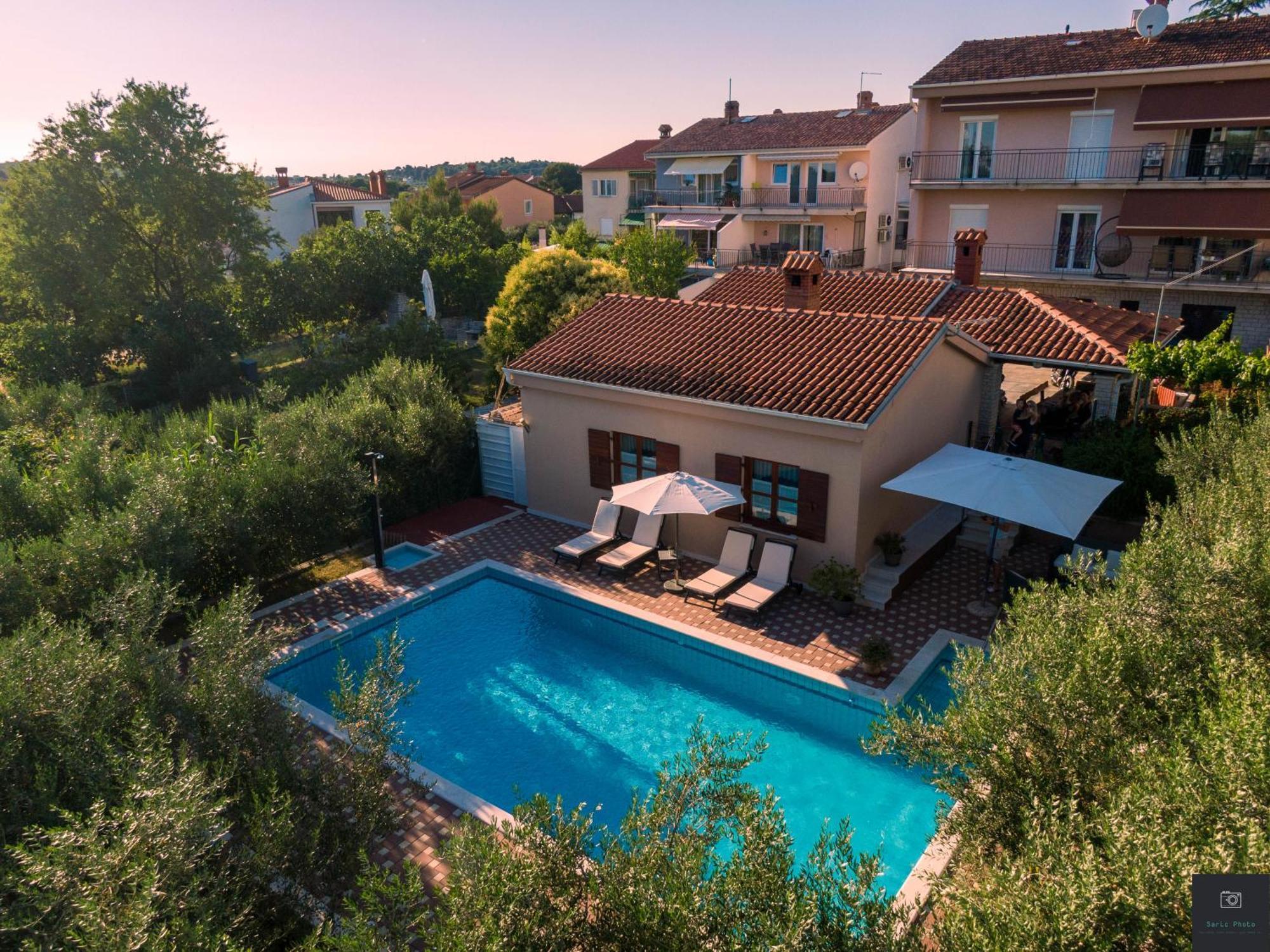 Apartman Nino Pula Extérieur photo